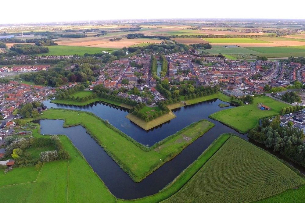 Optimalisatie watersysteem en hydraulische berekening vestingstad